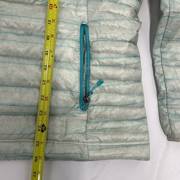 Patagonia Women's Down Sweater - Picture 3 of 13